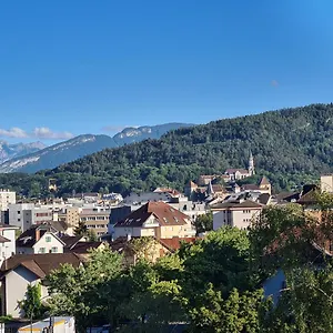 le-bel-air-studio-annecy.hotels-rhonealpes.com/